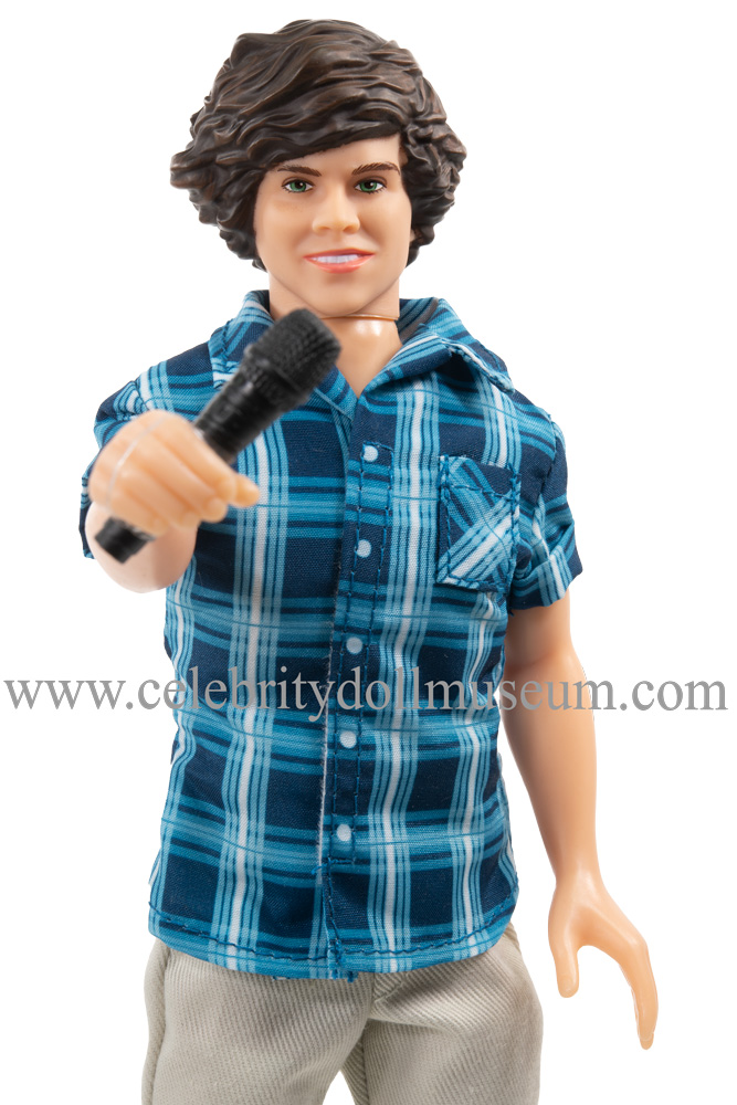 Fashion Doll Friday: Hasbro One Direction Singing Niall Horan 2013